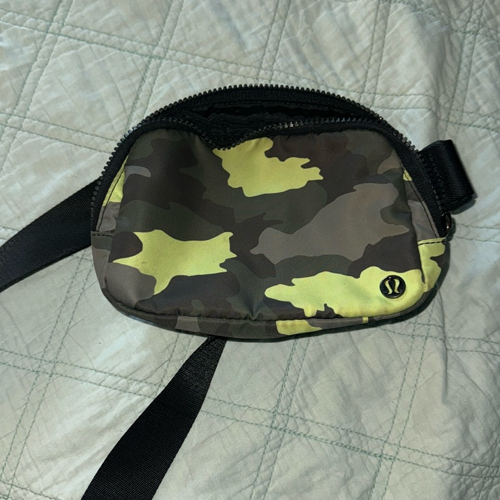 Lululemon Crossbody bag